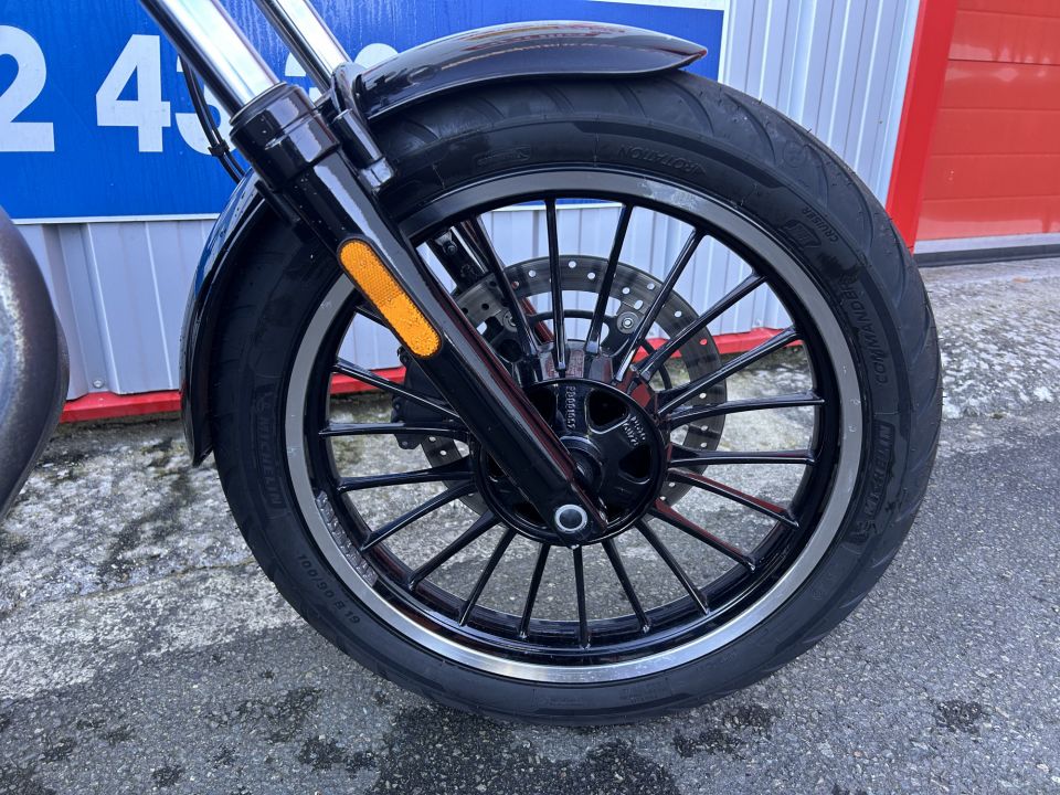 MOTO GUZZI V9 ROAMER 4