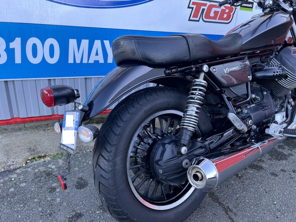 MOTO GUZZI V9 ROAMER 4