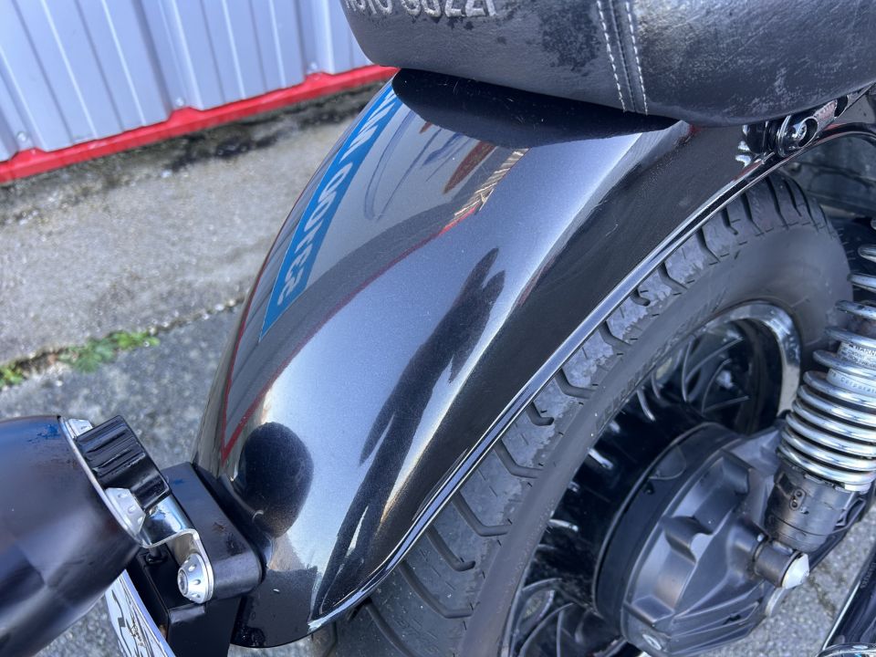 MOTO GUZZI V9 ROAMER 4