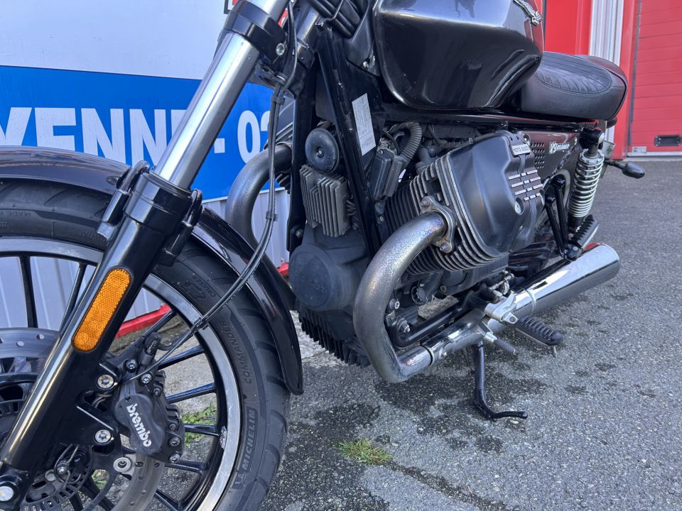 MOTO GUZZI V9 ROAMER 4