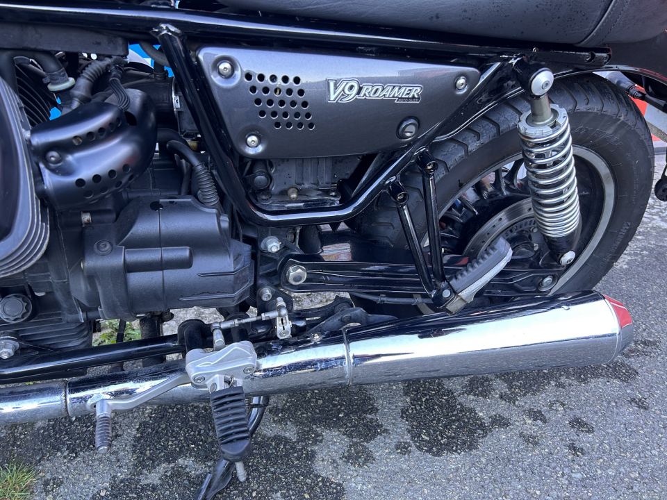 MOTO GUZZI V9 ROAMER 4