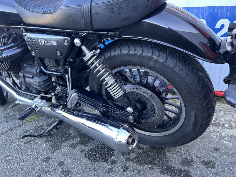 MOTO GUZZI V9 ROAMER 4