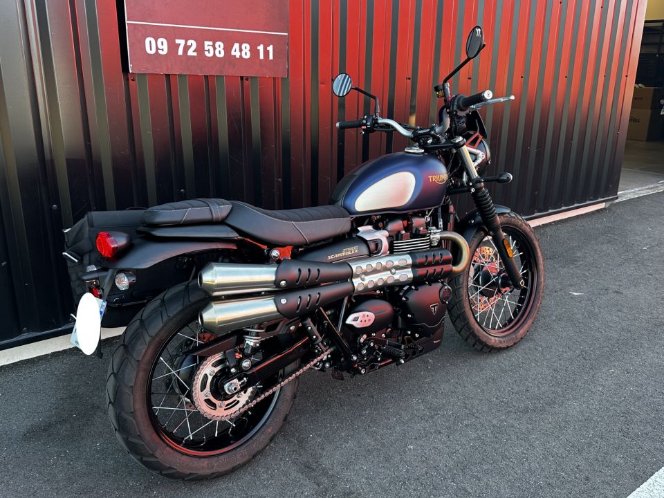 TRIUMPH STREET SCRAMBLER  900 4