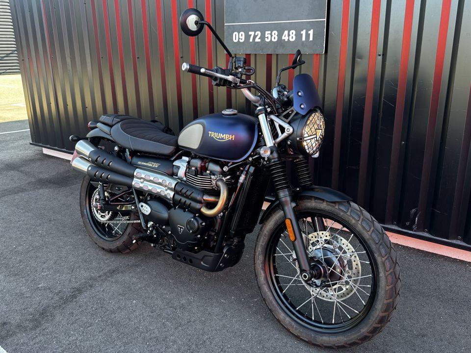 TRIUMPH STREET SCRAMBLER  900 4