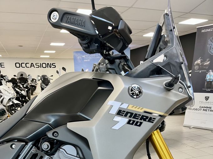 YAMAHA XTZ TENERE 700 4