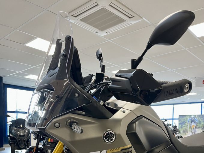 YAMAHA XTZ TENERE 700 4