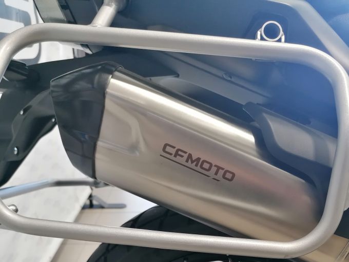 CF MOTO 700 MT 4