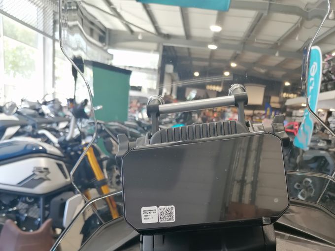 CF MOTO 700 MT 4