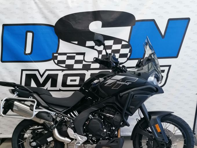 CF MOTO 700 MT 4