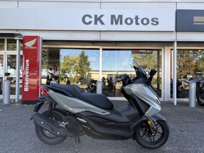 HONDA FORZA 125 ABS 4