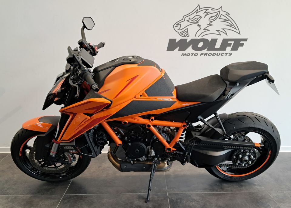 KTM 1390 SUPER DUKE R 4