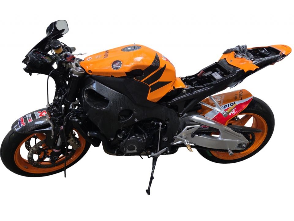 HONDA CBR 1000 RR REPSOL 4