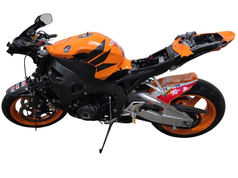 HONDA CBR 1000 RR REPSOL 4