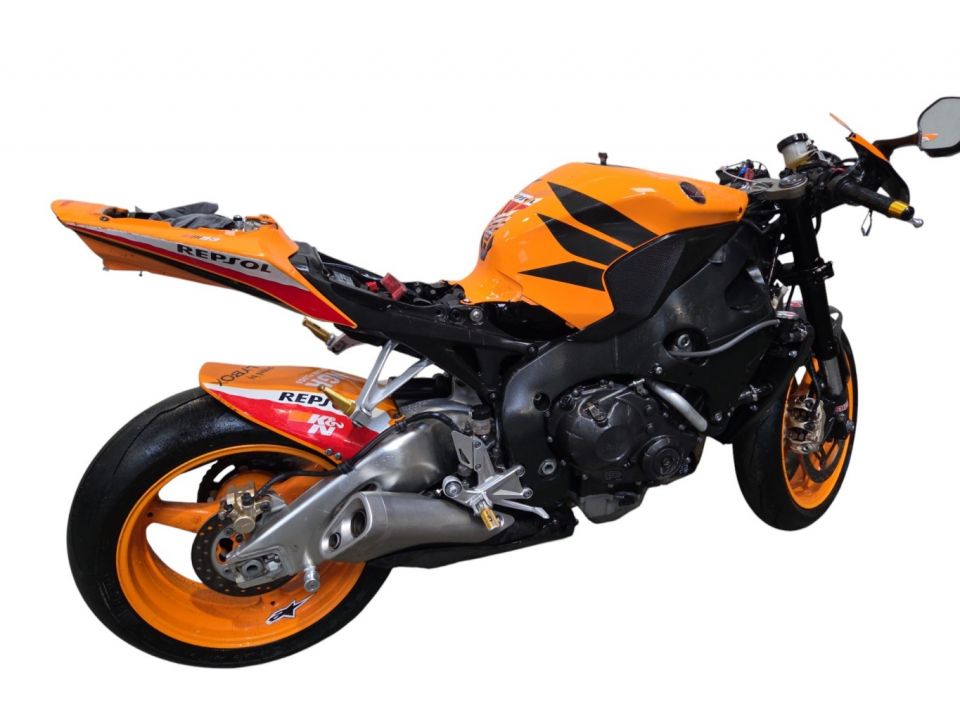 HONDA CBR 1000 RR REPSOL 4
