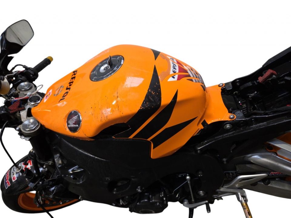 HONDA CBR 1000 RR REPSOL 4