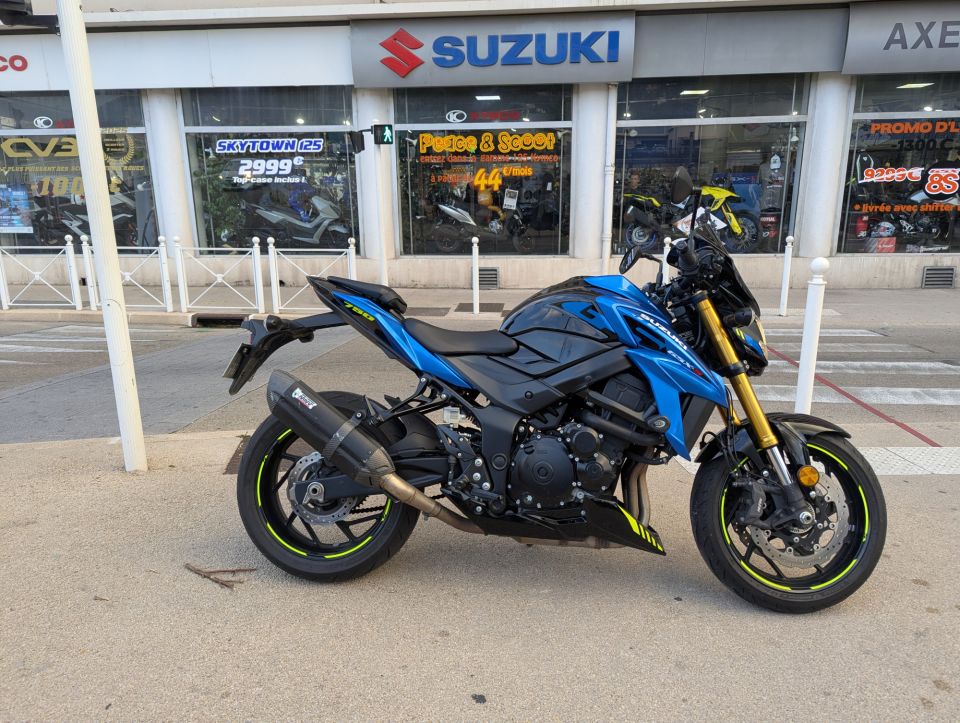 SUZUKI GSX-S 750 4