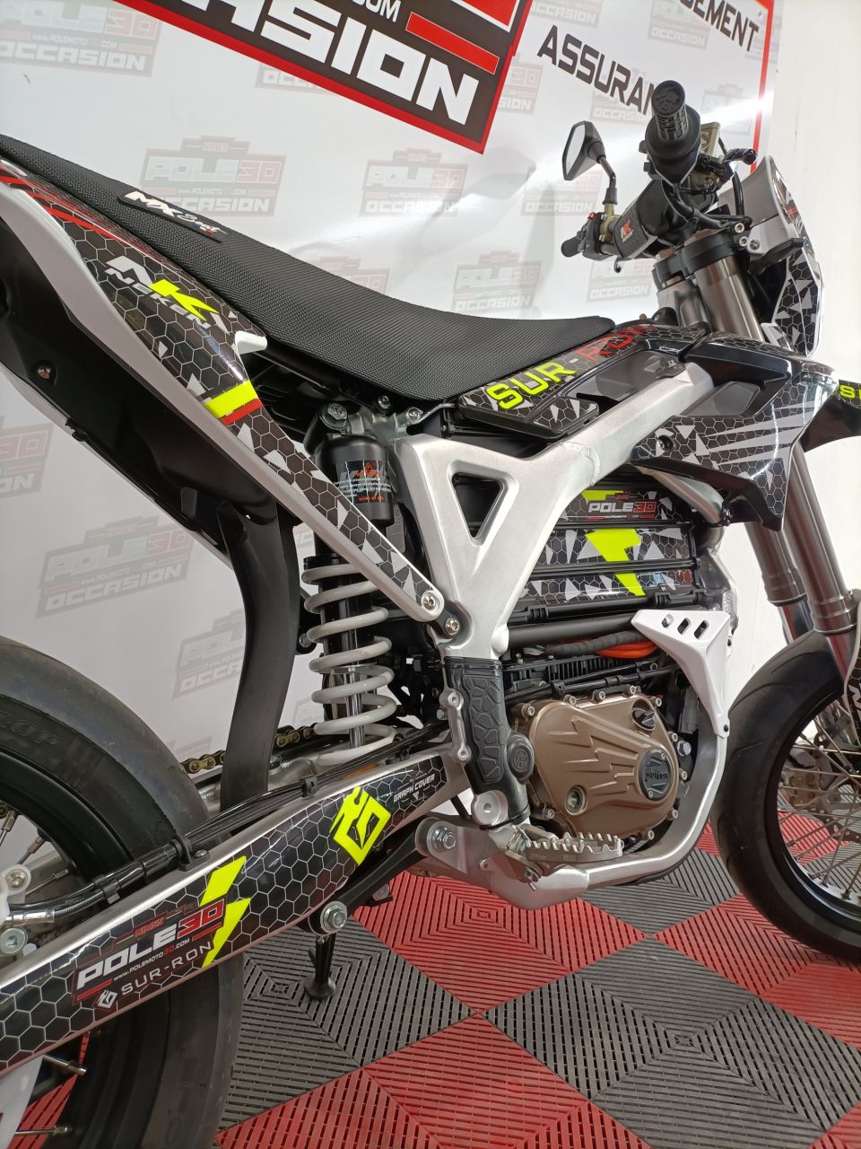 SUR-RON STORM BEE ENDURO/SUPER MOTARD 4