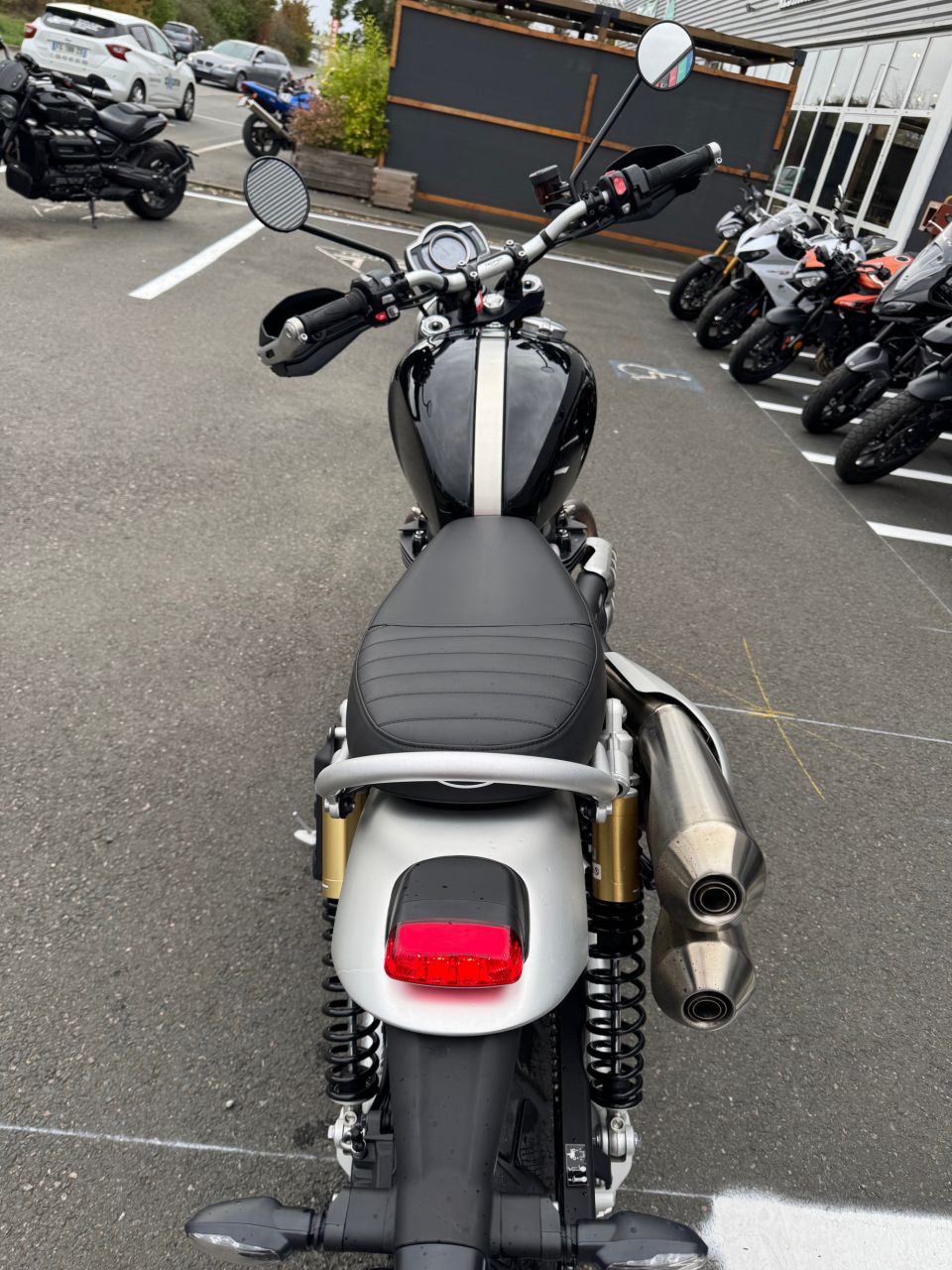 TRIUMPH SCRAMBLER 1200 XE 4