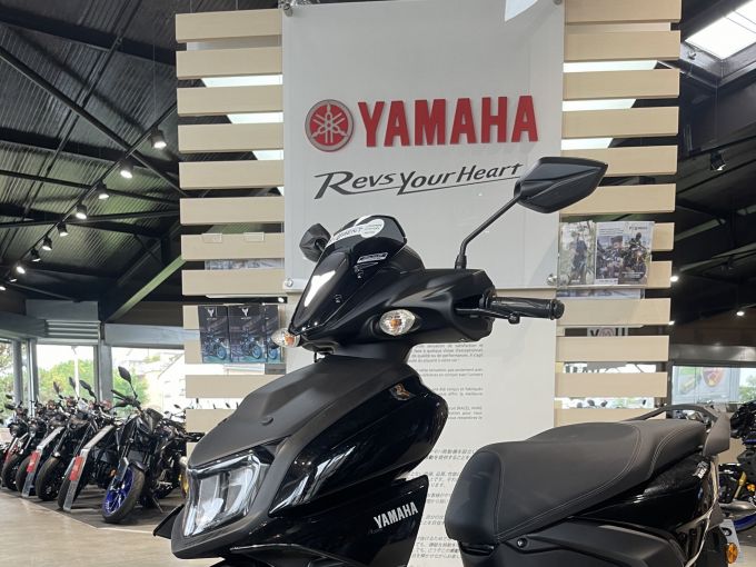 YAMAHA RayZR 125 4