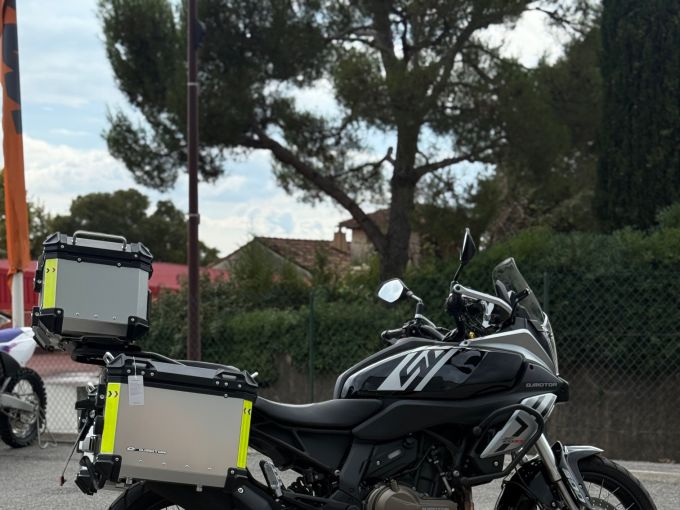 QJ MOTOR SRT 600 SX Touring 4