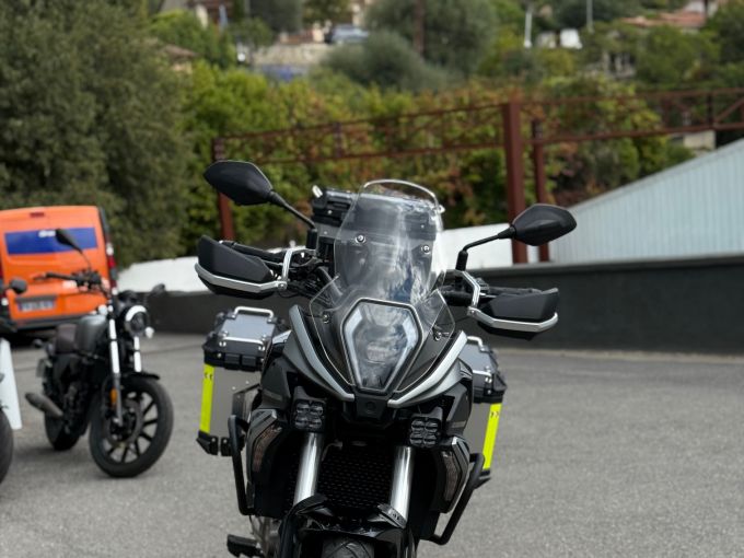 QJ MOTOR SRT 600 SX Touring 4