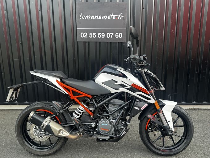 KTM 125 DUKE 4