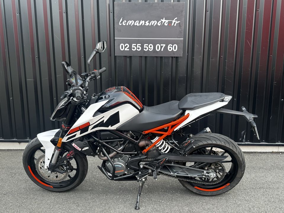 KTM 125 DUKE 4