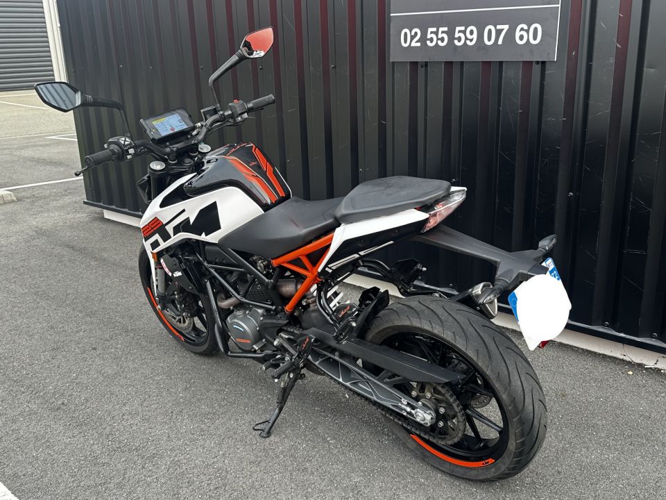 KTM 125 DUKE 4