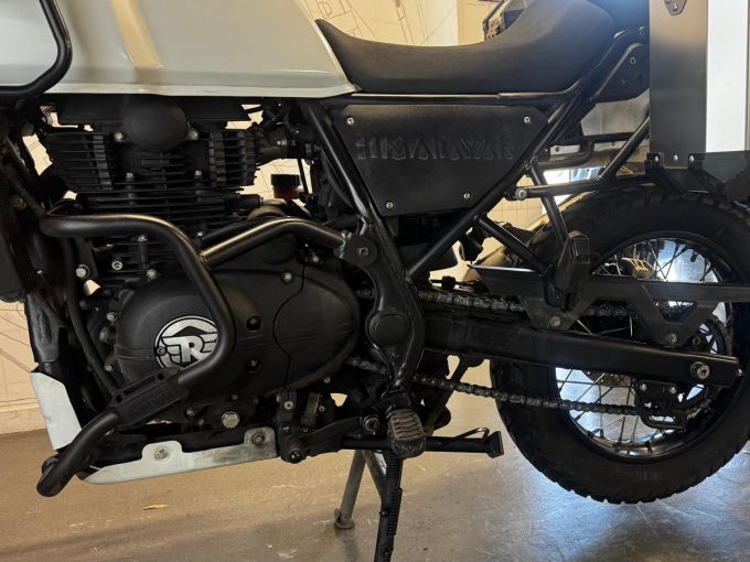 ROYAL ENFIELD HYMALAYAN 400 4