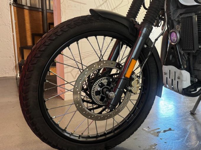ROYAL ENFIELD HYMALAYAN 400 4
