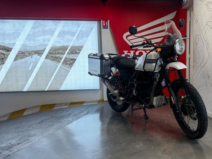 ROYAL ENFIELD HYMALAYAN 400 4