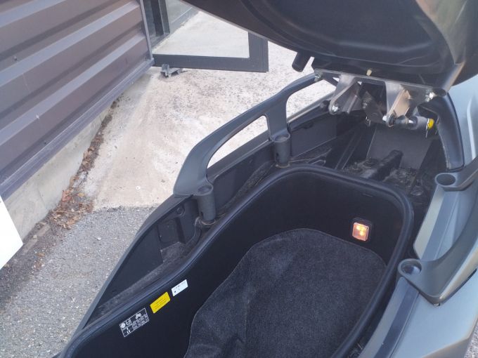 YAMAHA XP T-MAX 560 TECH MAX 4