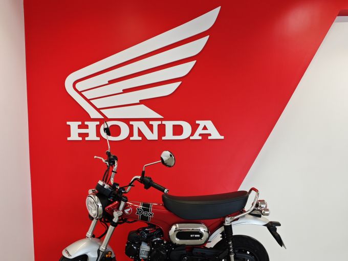 HONDA DAX ST 4
