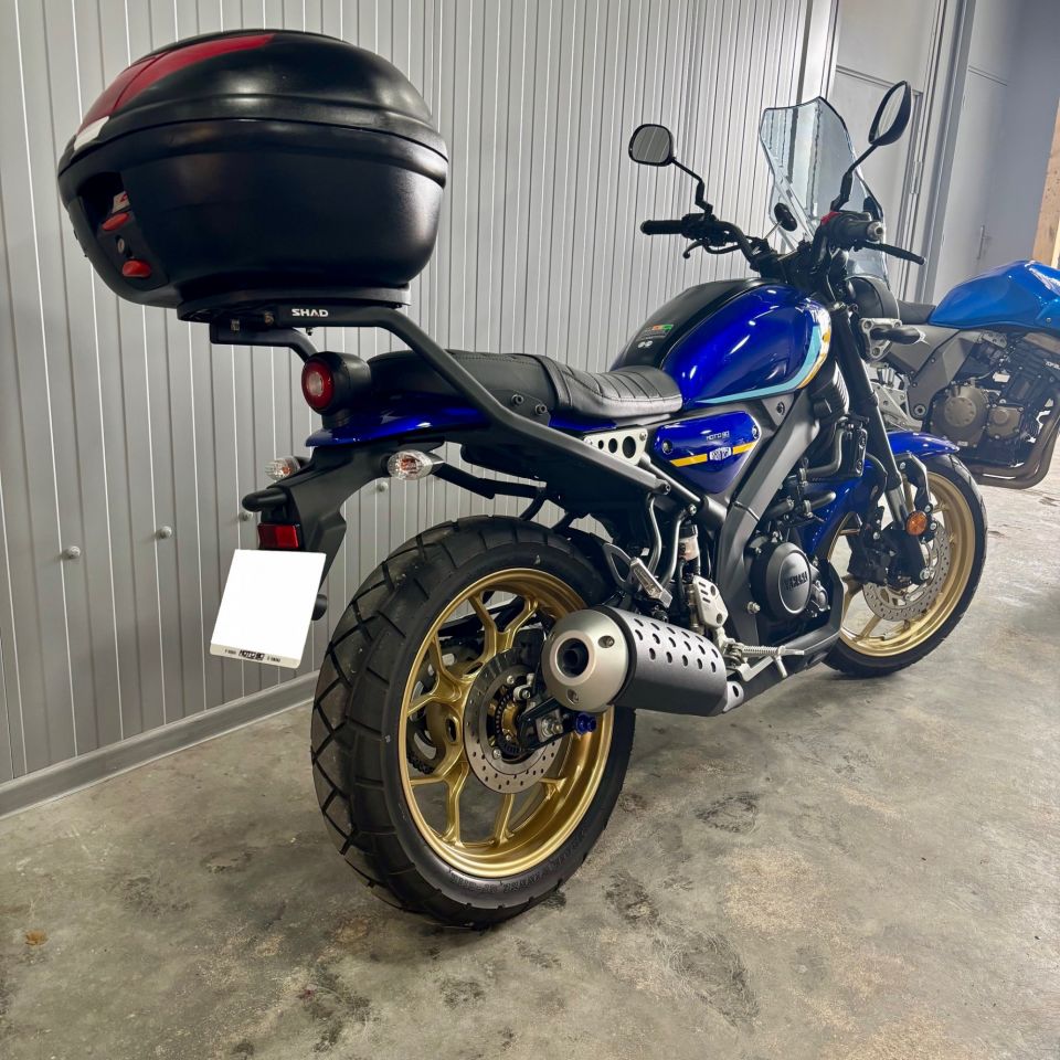 YAMAHA XSR 125 4
