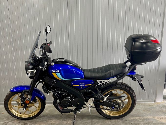 YAMAHA XSR 125 4