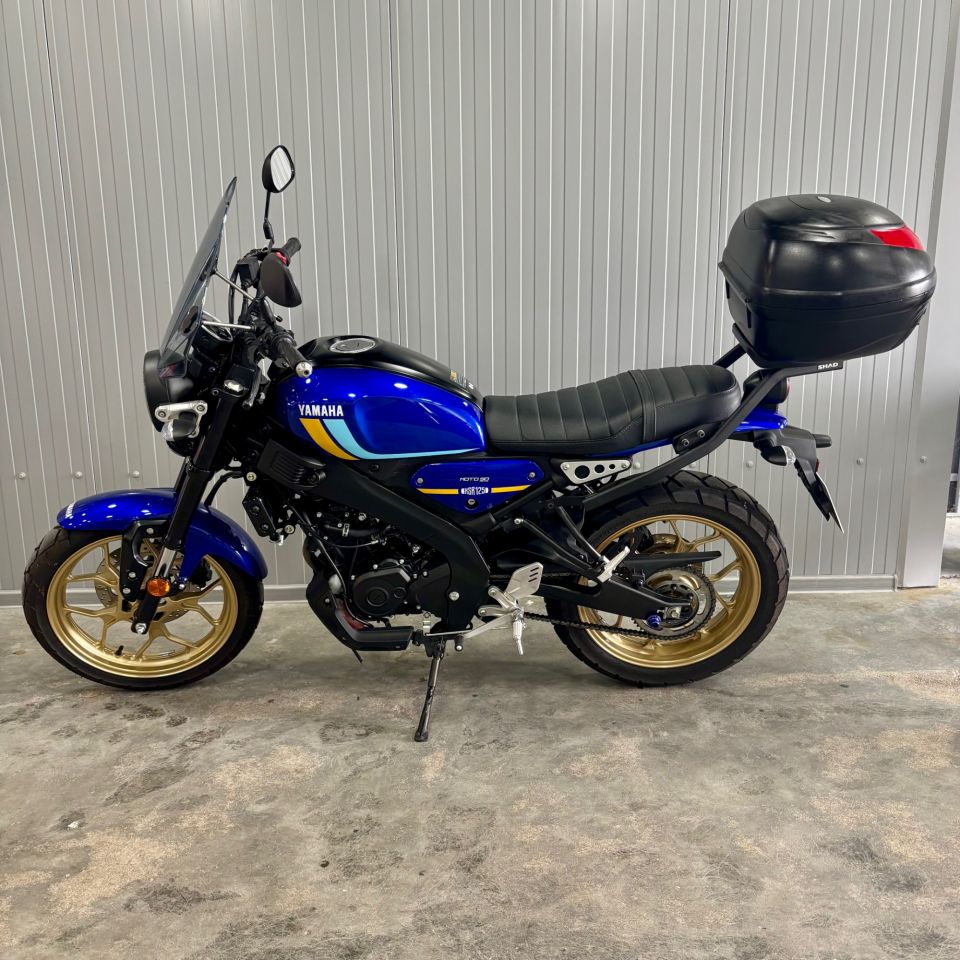 YAMAHA XSR 125 4