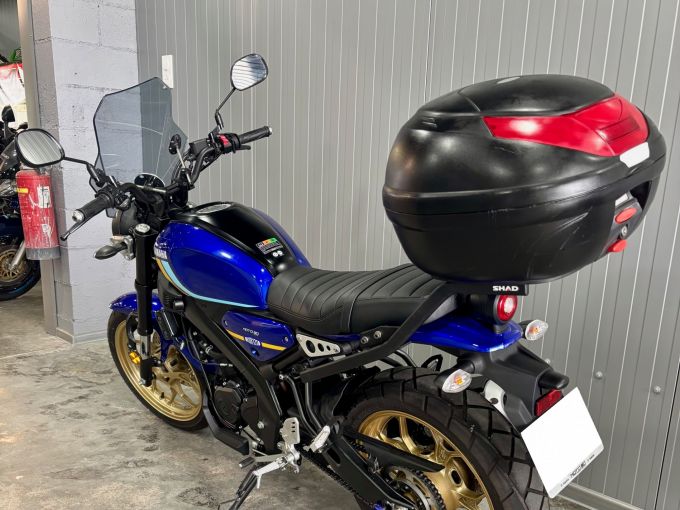 YAMAHA XSR 125 4
