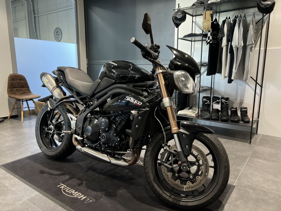 TRIUMPH SPEED TRIPLE 1050 4