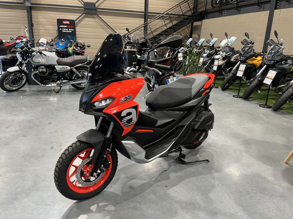 APRILIA SR 125 GT 4