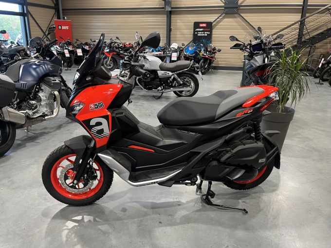 APRILIA SR 125 GT 4