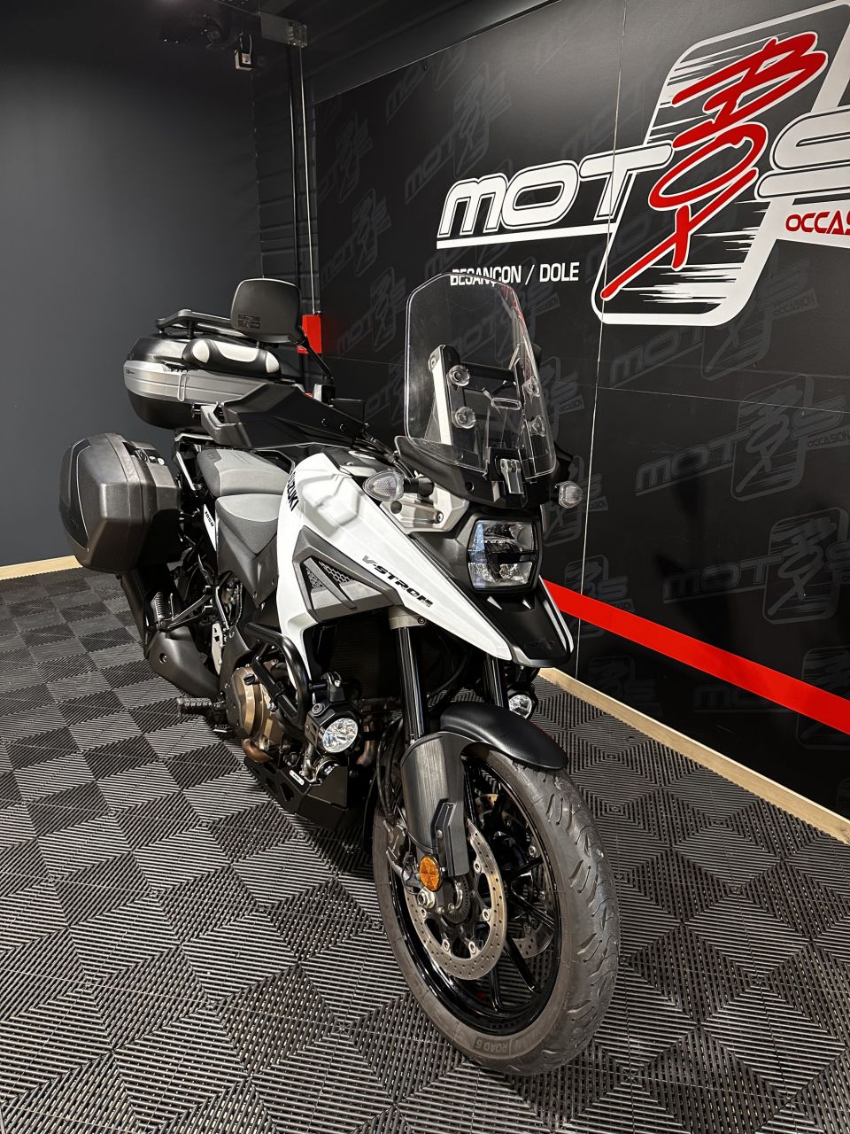 SUZUKI DL V-STROM 1050 4