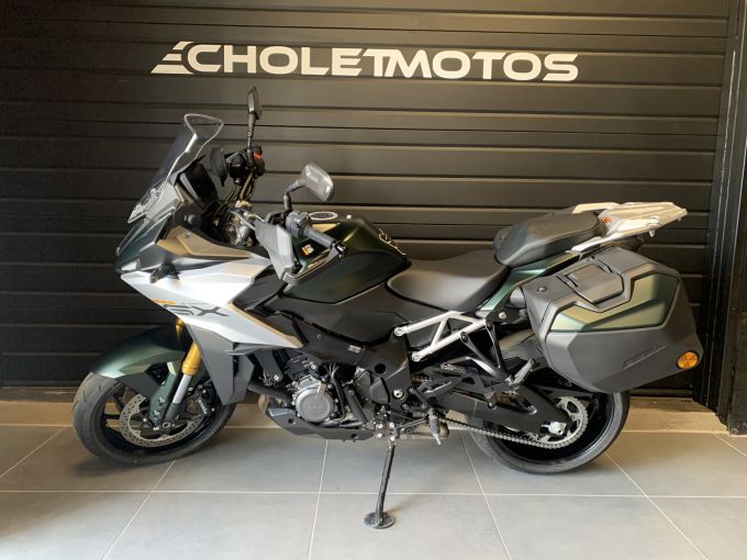 SUZUKI GSX-S 1000 GX 4