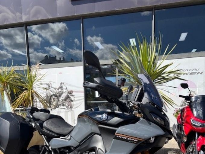 YAMAHA TRACER 9 GT + 4