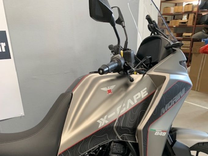 MOTO MORINI X-cape 650 4