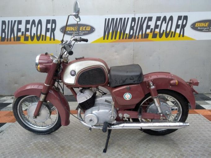 YAMAHA YD3 250 4