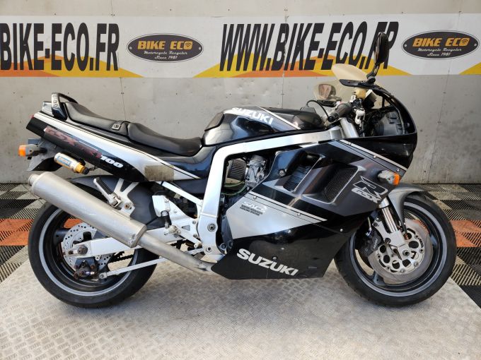 SUZUKI GSX-R 1100 4