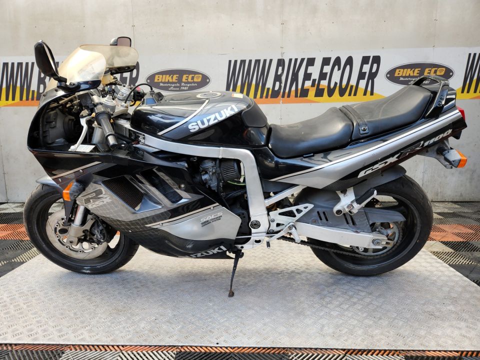 SUZUKI GSX-R 1100 4