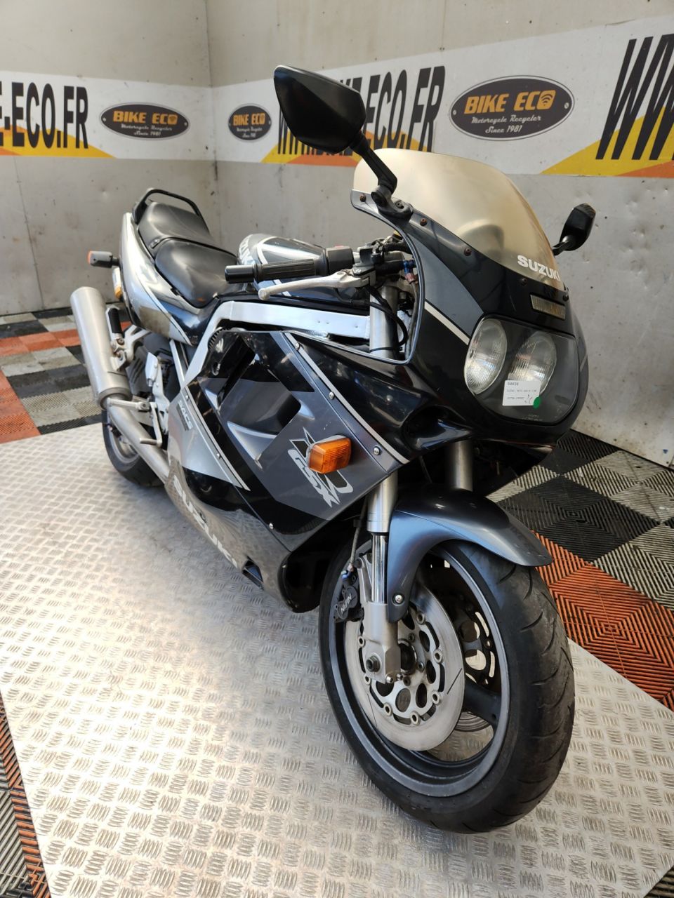 SUZUKI GSX-R 1100 4