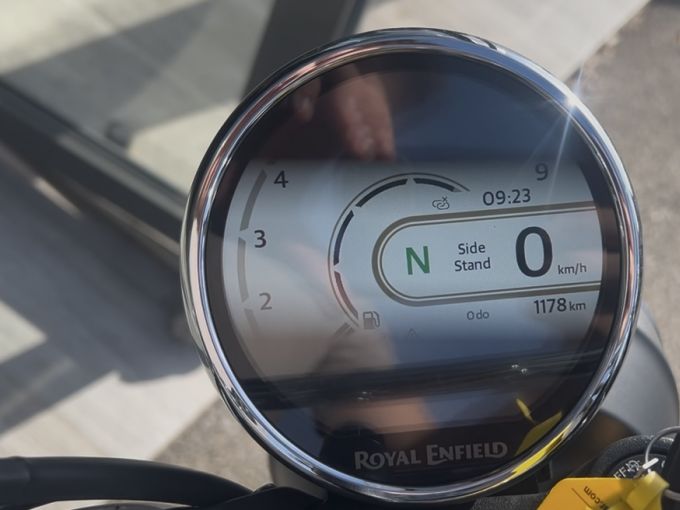 ROYAL ENFIELD BEAR 650 4