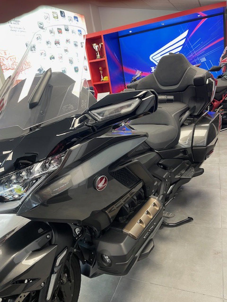 HONDA GoldWing Touring DCT Airbag 4